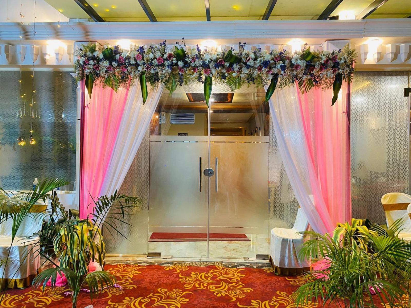Hotel Boss Palace 迈索尔 外观 照片